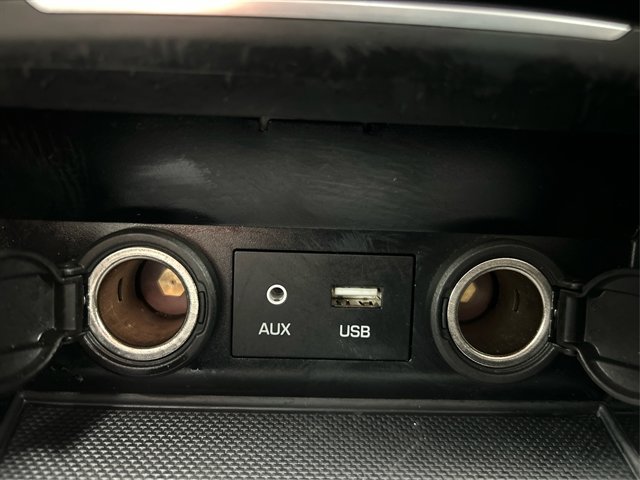 Used 2017 Hyundai Elantra SE FWD image 37