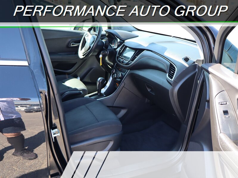 Used 2018 Chevrolet Trax LT image 8