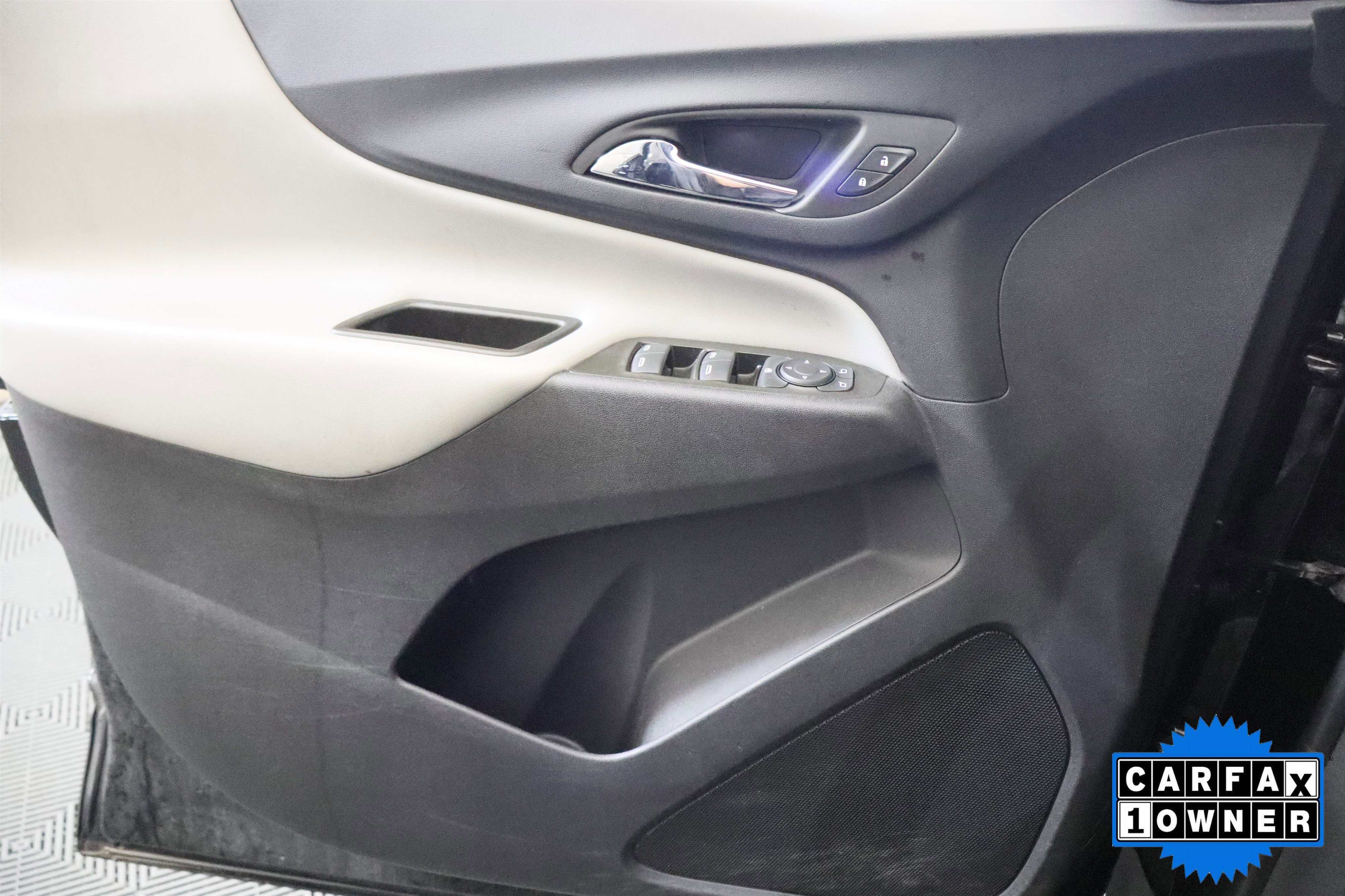 Used 2023 Chevrolet Equinox LS w/ LS Convenience Package image 34