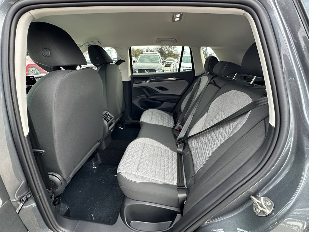 New 2026 Volkswagen Tiguan SE AWD/4WD image 29