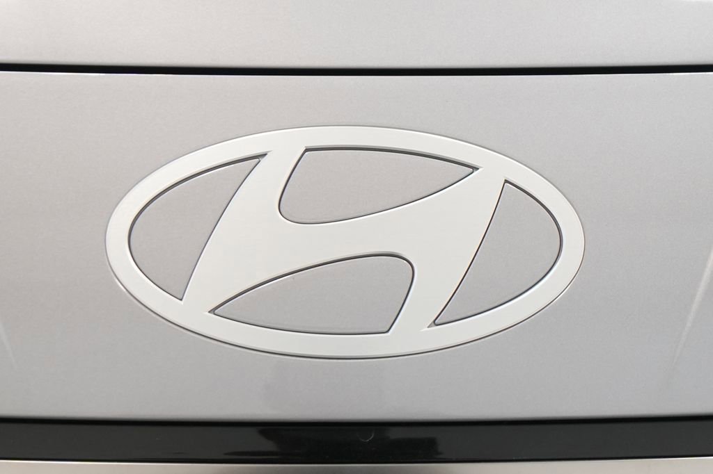 New 2026 Hyundai Elantra SEL Sport image 12