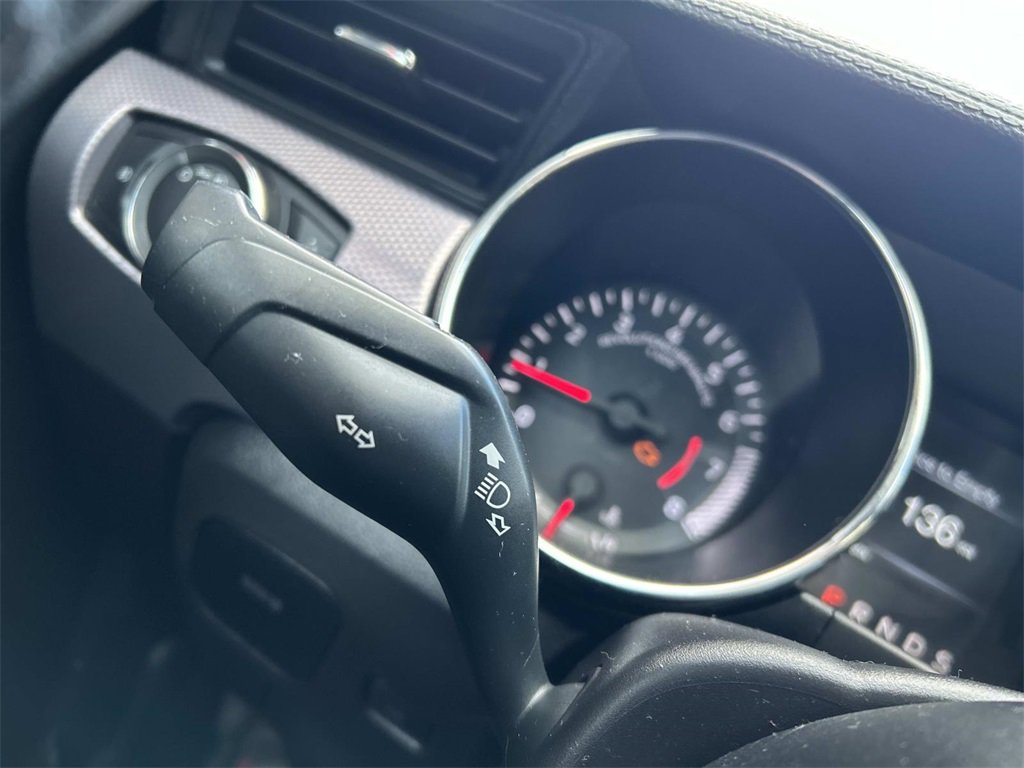 Used 2017 Ford Mustang Coupe image 21