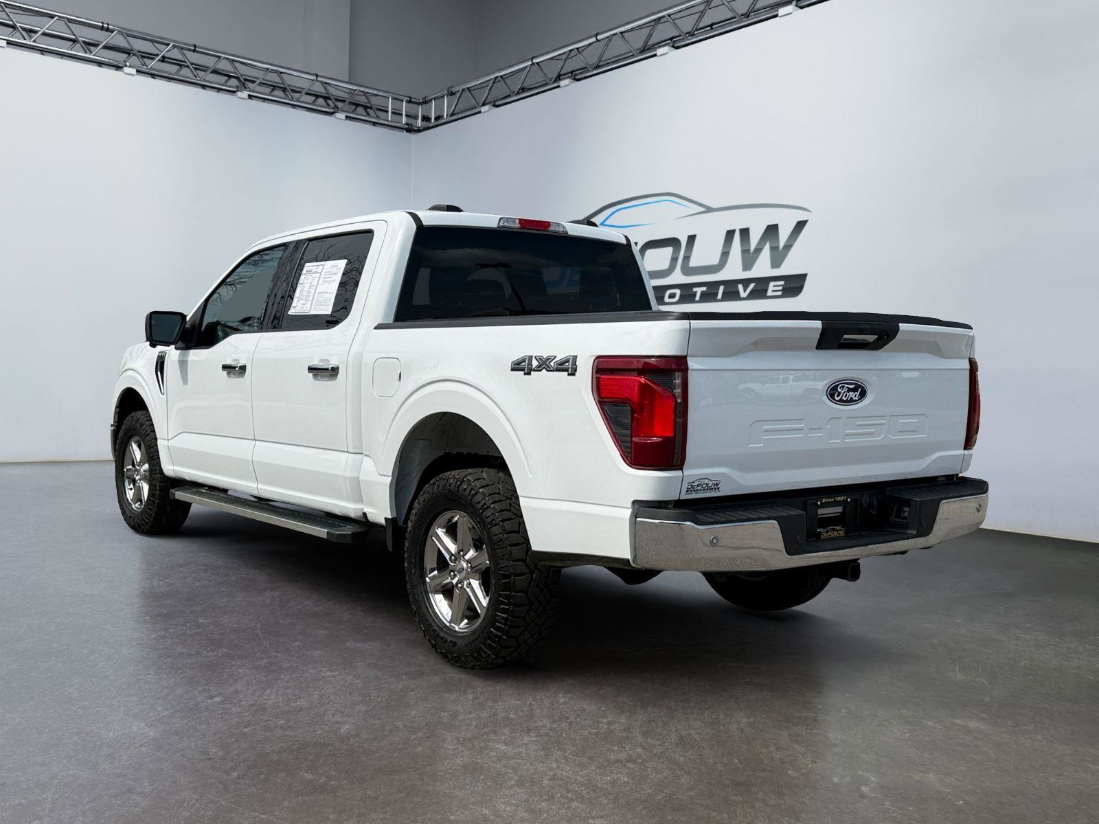 Used 2024 Ford F150 XLT w/ Tow/Haul Package image 5