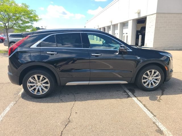 Used 2023 Cadillac XT4 Premium Luxury w/ Driver Assist Package FWD image 7