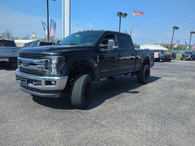 Used 2017 Ford F250 XLT w/ XLT Premium Package image 4