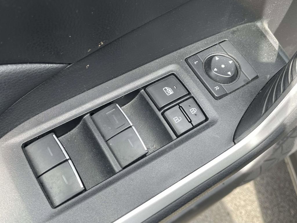 Used 2023 Toyota RAV4 AWD Hybrid image 25