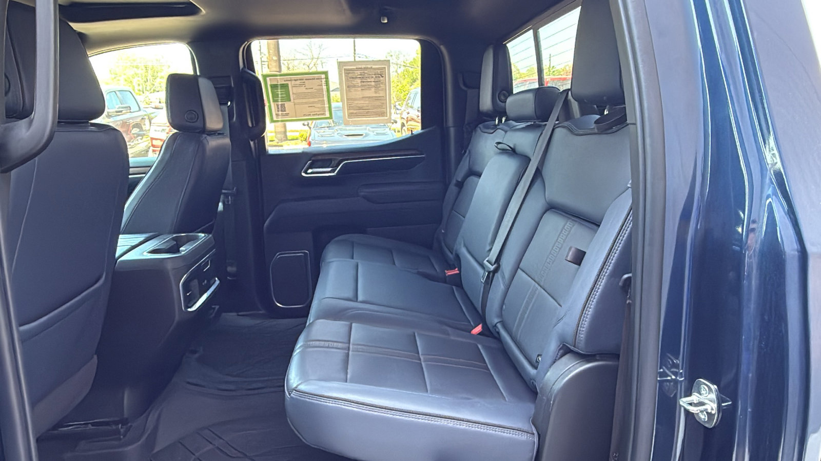 Used 2022 Chevrolet Silverado 1500 High Country w/ High Country Premium Package image 15