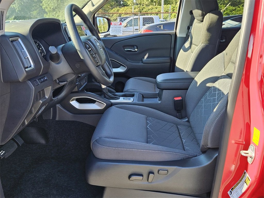 New 2026 Nissan Frontier SV image 3