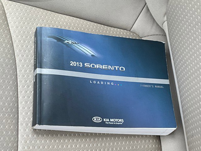 Used 2013 Kia Sorento LX w/ Convenience Pkg FWD image 31