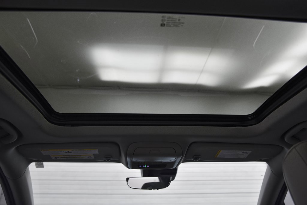 Used 2022 Cadillac XT4 Premium Luxury image 24