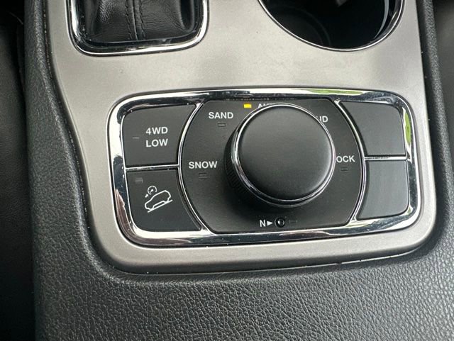 Used 2020 Jeep Grand Cherokee Laredo w/ Quick Order Package 2BN North AWD/4WD image 43