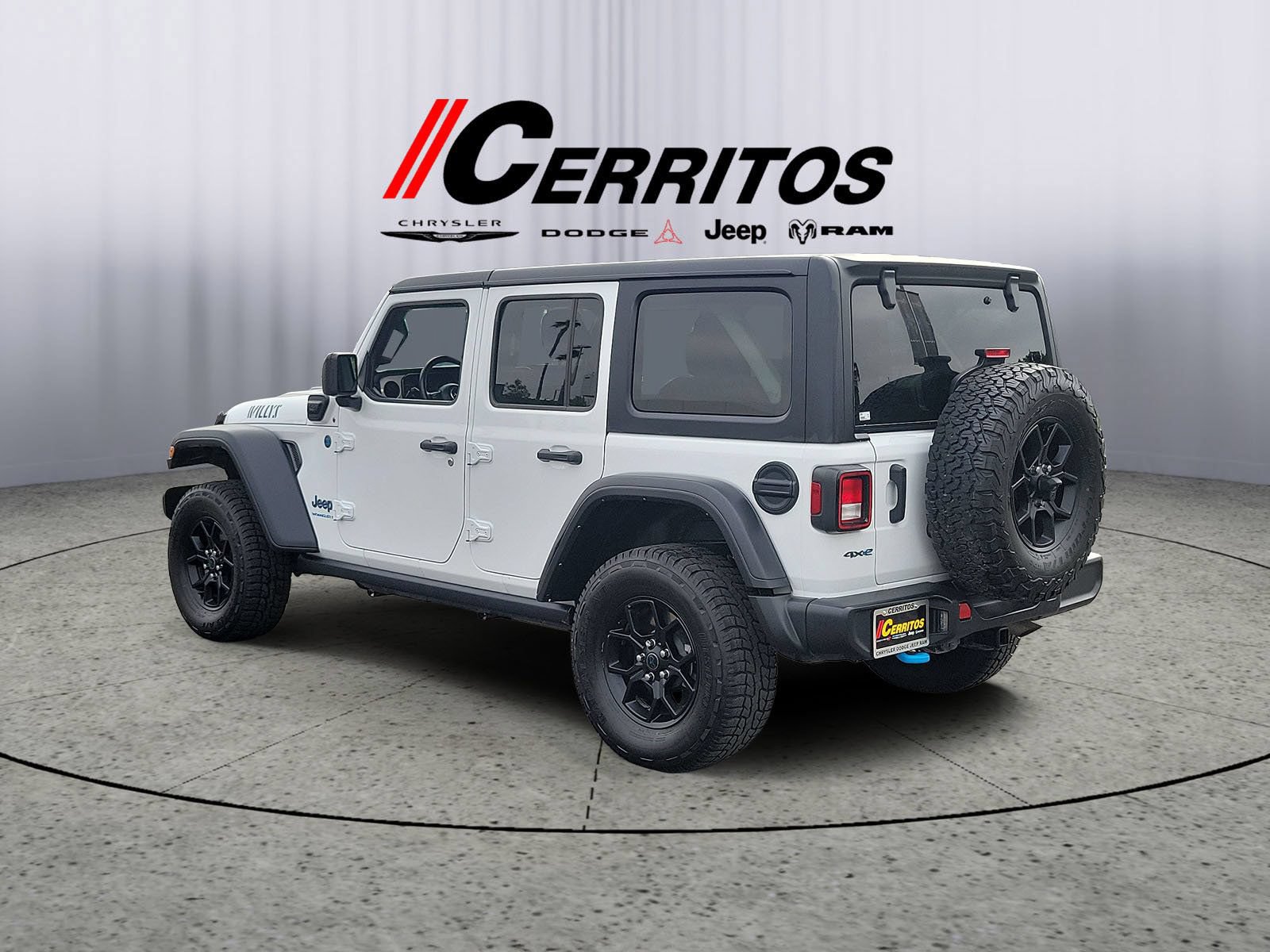 Certified 2024 Jeep Wrangler Unlimited AWD/4WD image 2