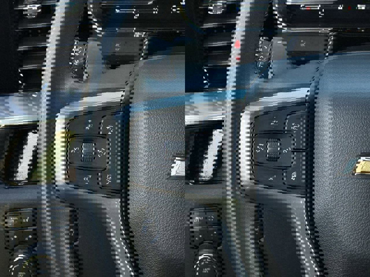 Used 2024 Chevrolet Silverado 1500 LT w/ Z71 Off-Road Package AWD/4WD image 14