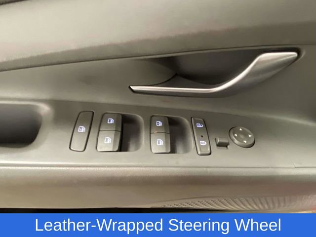 Used 2023 Hyundai Elantra SEL w/ Convenience Package image 14