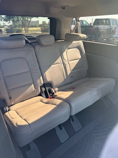 Used 2023 Lincoln Navigator L Reserve AWD/4WD image 22