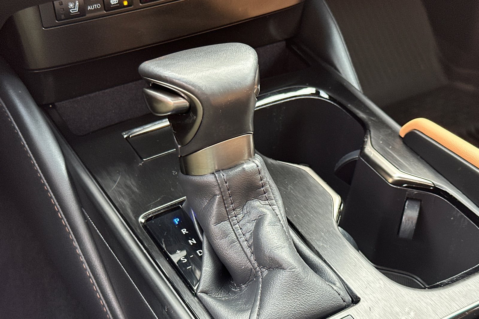 Used 2023 Lexus ES 300h w/ Premium Package FWD image 17