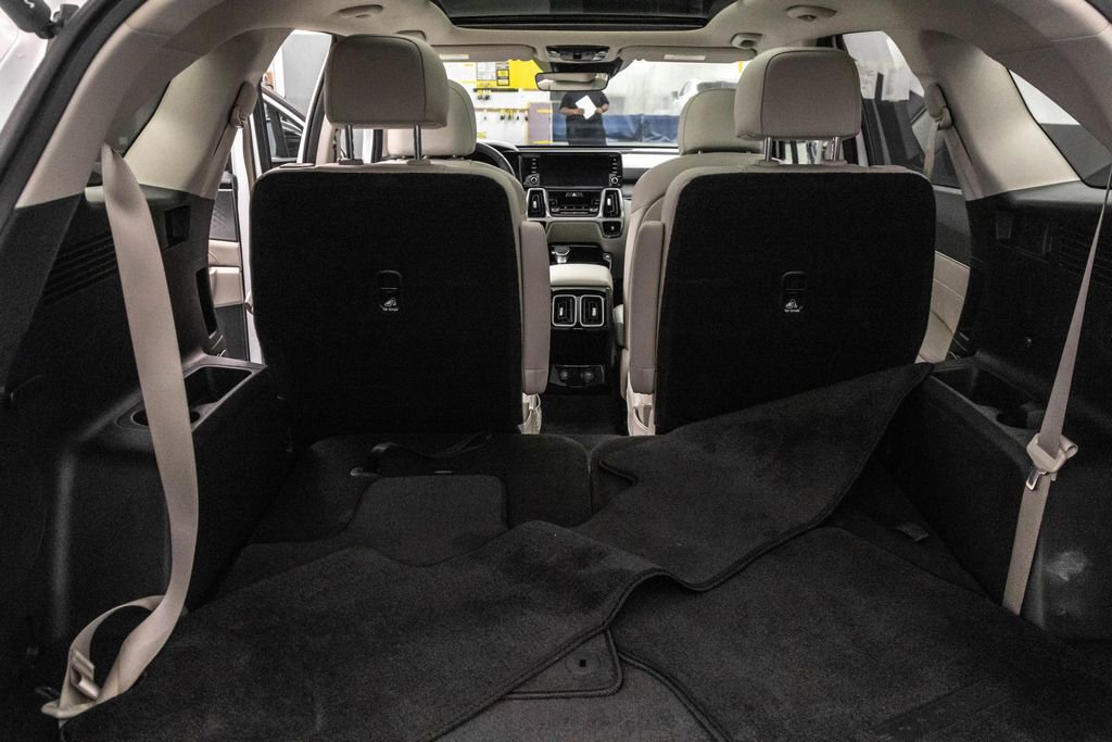 Used 2023 Kia Sorento SX image 28