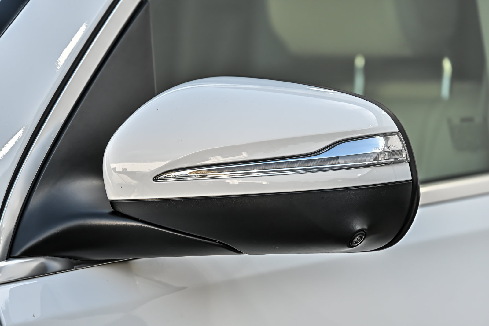 Used 2025 Mercedes-Benz GLS 450 4MATIC image 9