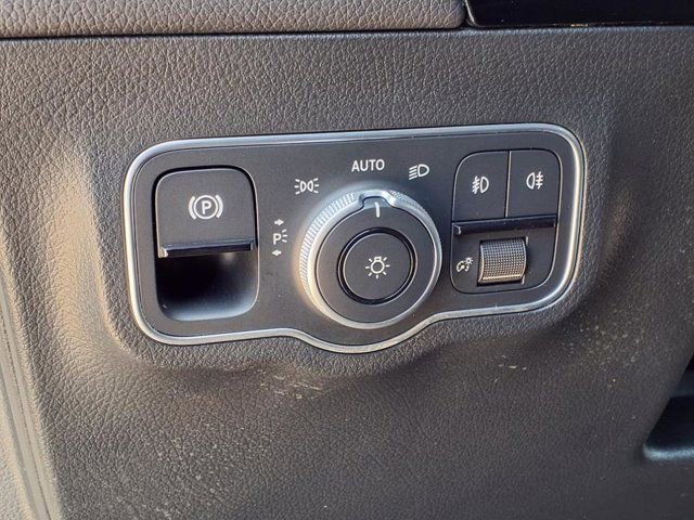 Used 2025 Mercedes-Benz GLA 250 GLA 250 image 39