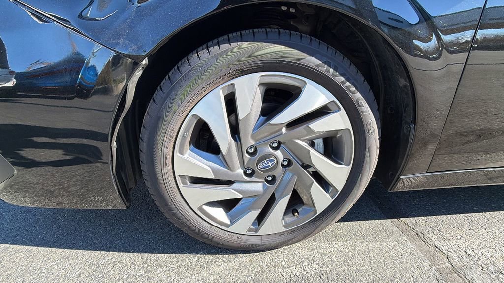 Used 2025 Subaru Legacy Limited image 10