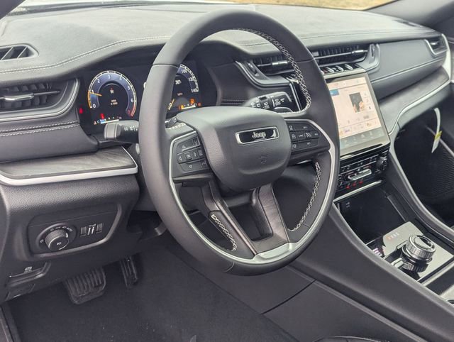 New 2025 Jeep Grand Cherokee Limited image 10
