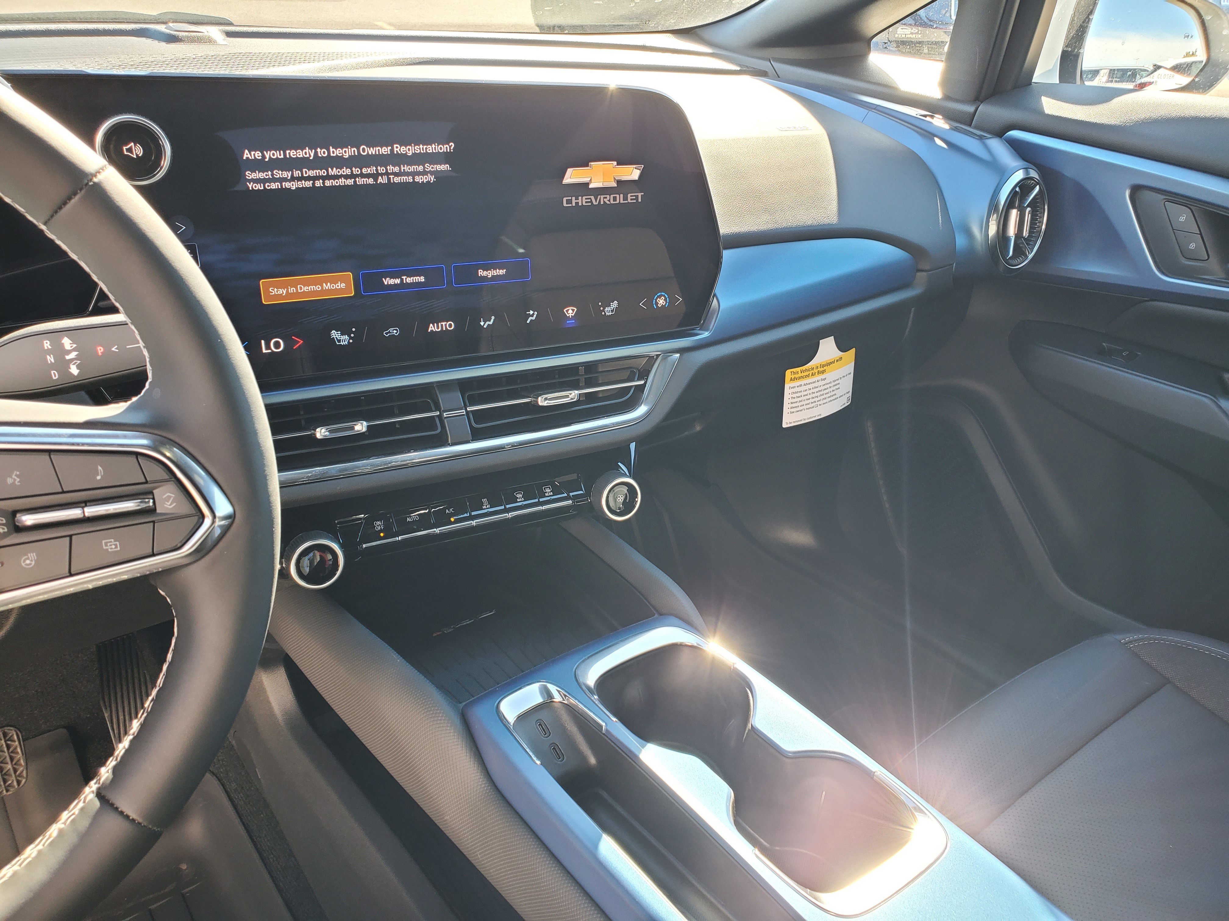 New 2026 Chevrolet Equinox EV LT image 15