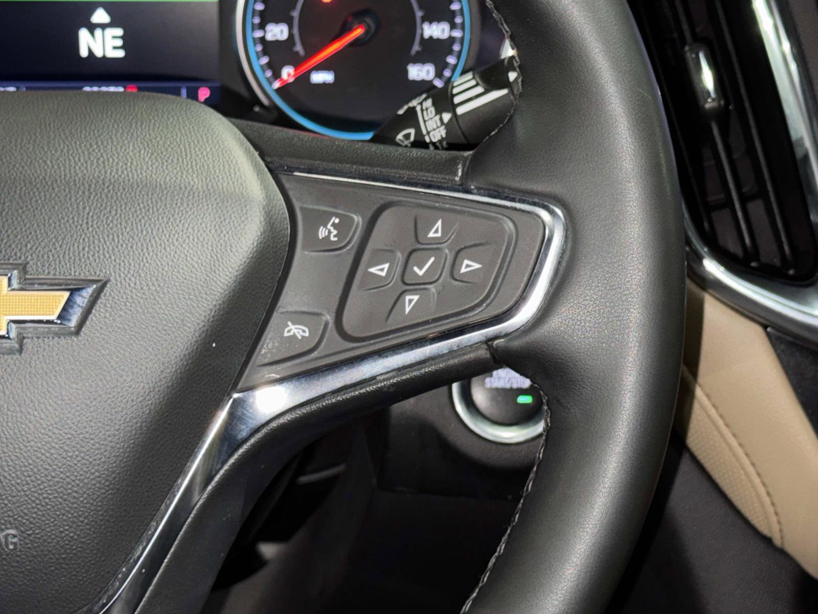 Used 2024 Chevrolet Equinox Premier image 9