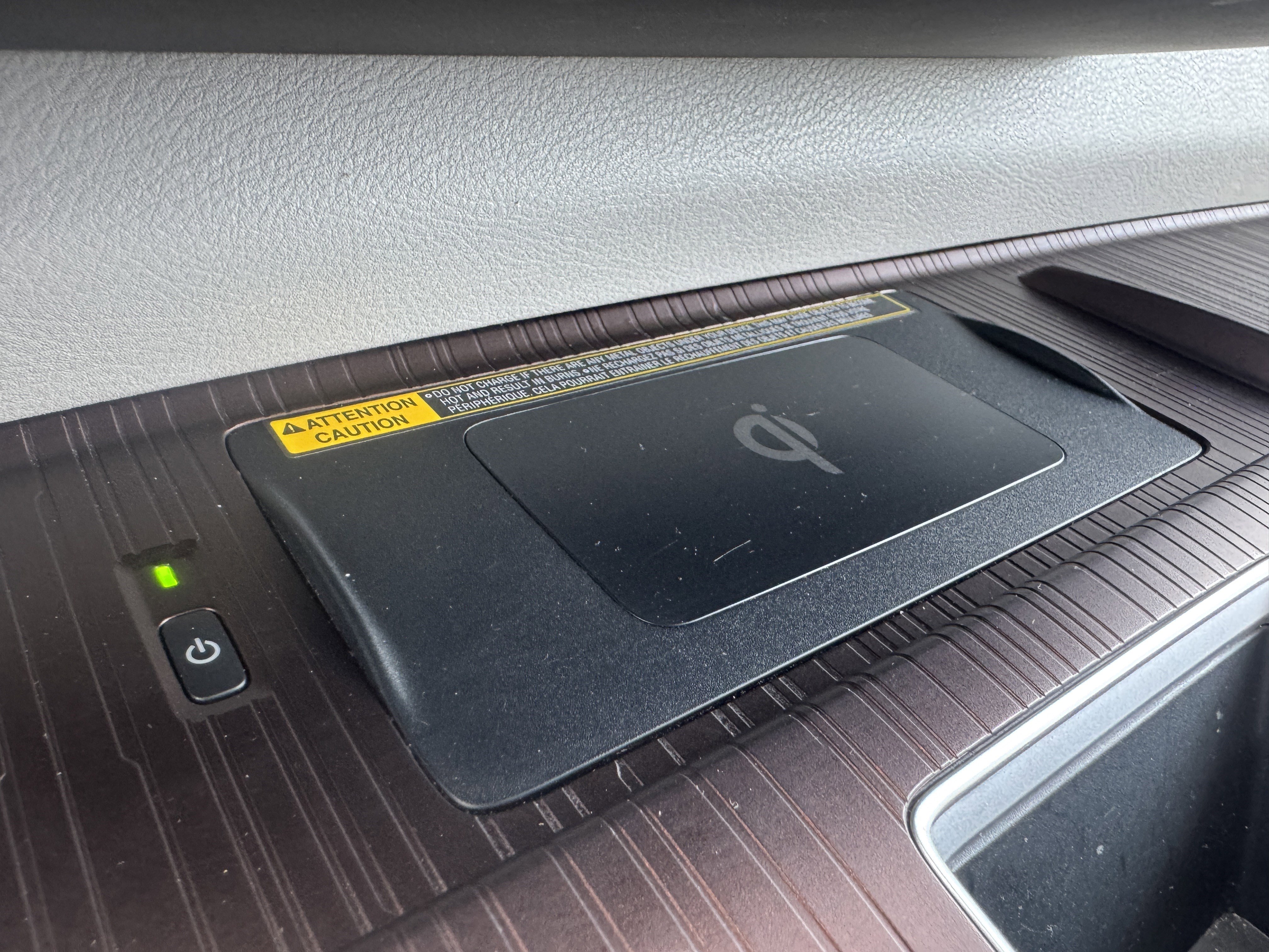 Used 2021 Toyota Sienna XLE w/ XLE Plus Package image 27