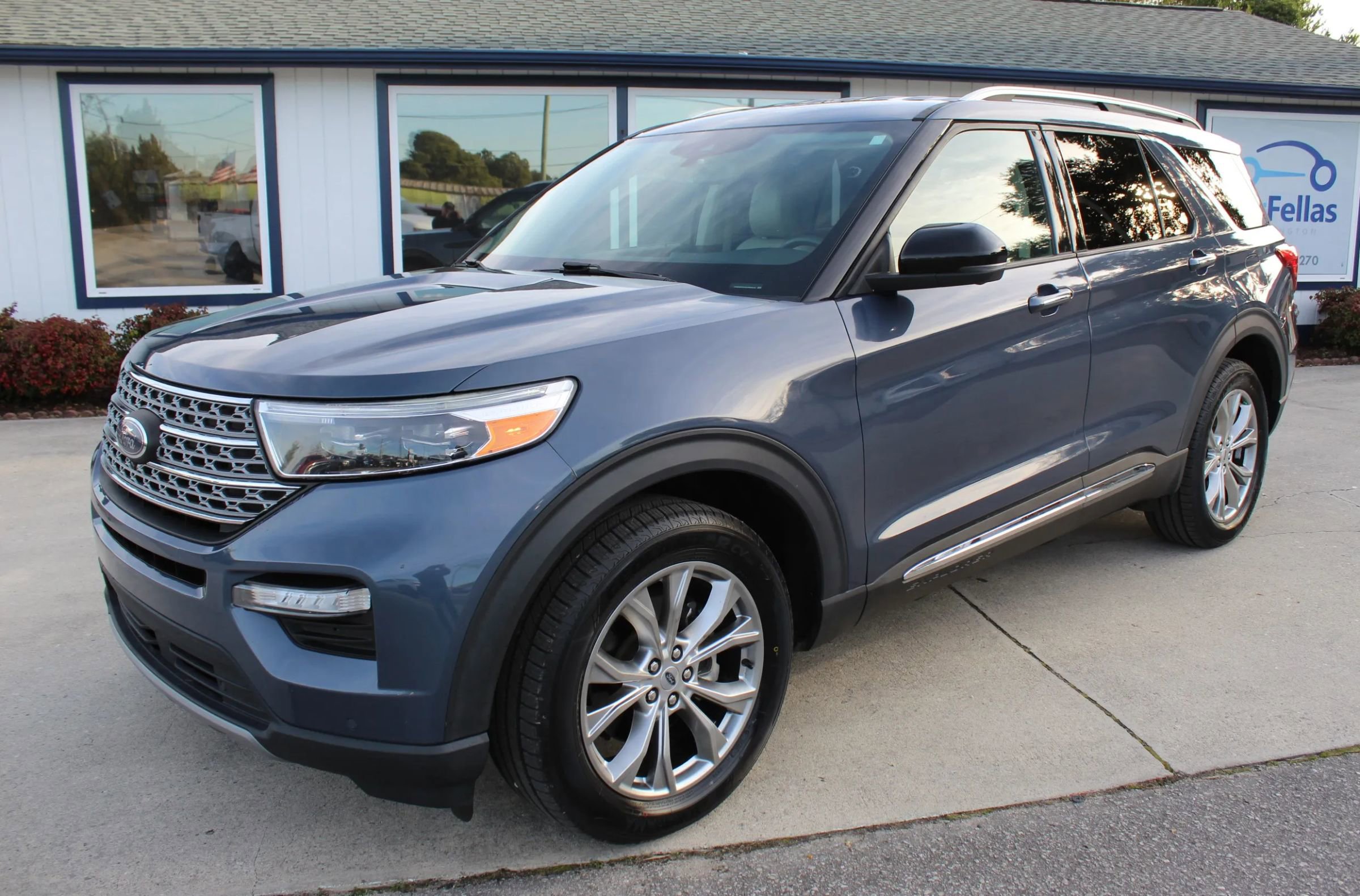 Used 2021 Ford Explorer Limited image 30