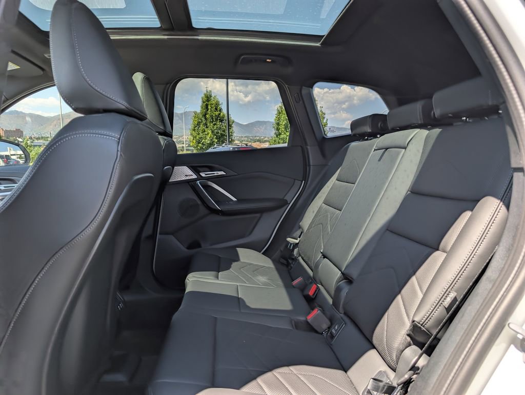 New 2025 BMW X1 xDrive28i w/ Premium Package image 17