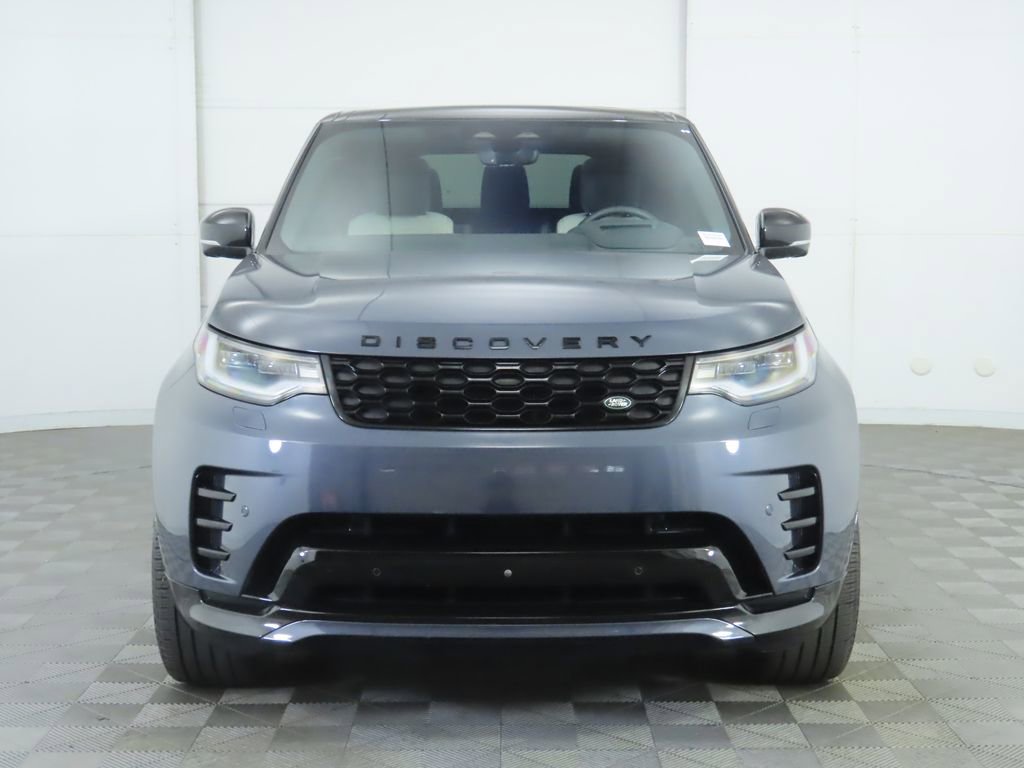 Used 2024 Land Rover Discovery Dynamic SE image 2