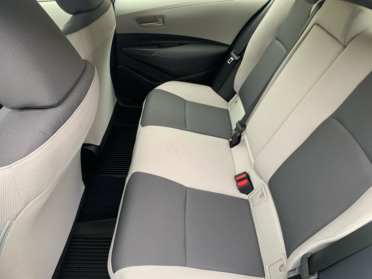 Used 2025 Toyota Corolla LE w/ LE Premium Package FWD image 10