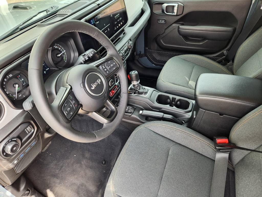 Used 2025 Jeep Wrangler Unlimited Sport S 4xe AWD/4WD image 7