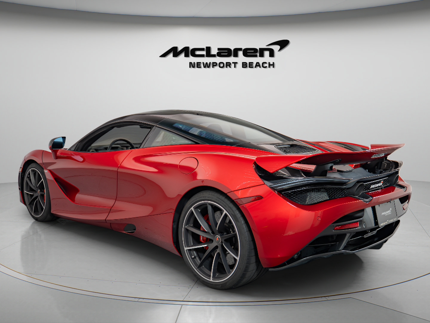 Used 2018 McLaren 720S Performance RWD image 4