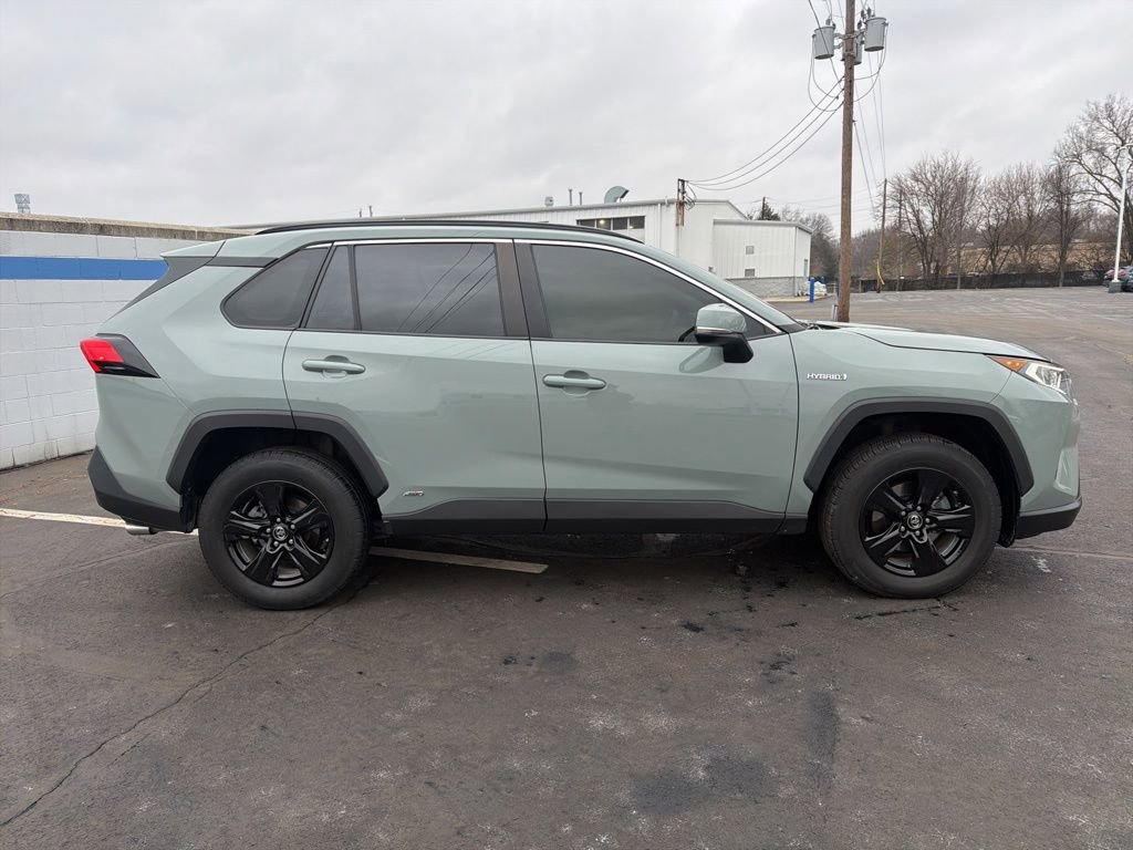 Used 2019 Toyota RAV4 XLE image 6