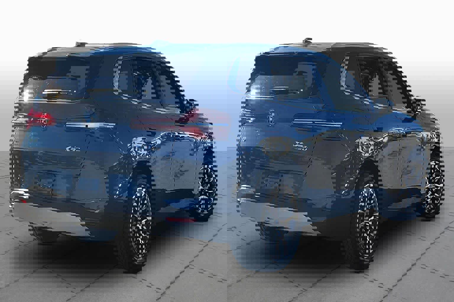 Used 2026 BMW X3 xDrive30 w/ Convenience Package image 12