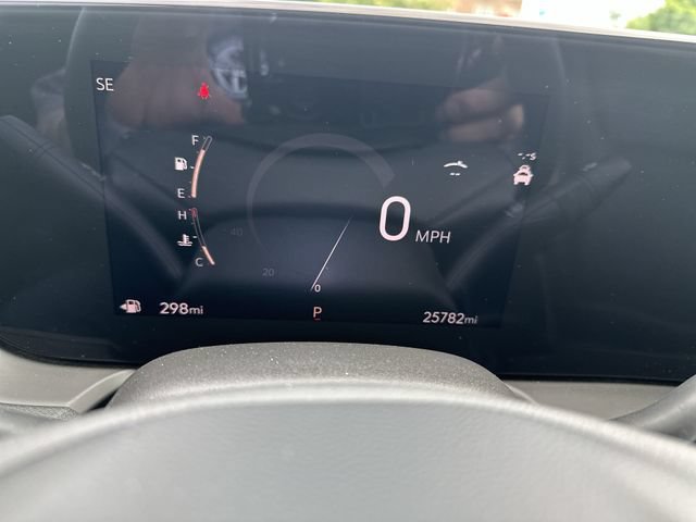 Certified 2025 Buick Encore GX Avenir w/ Avenir Technology Package AWD/4WD image 12