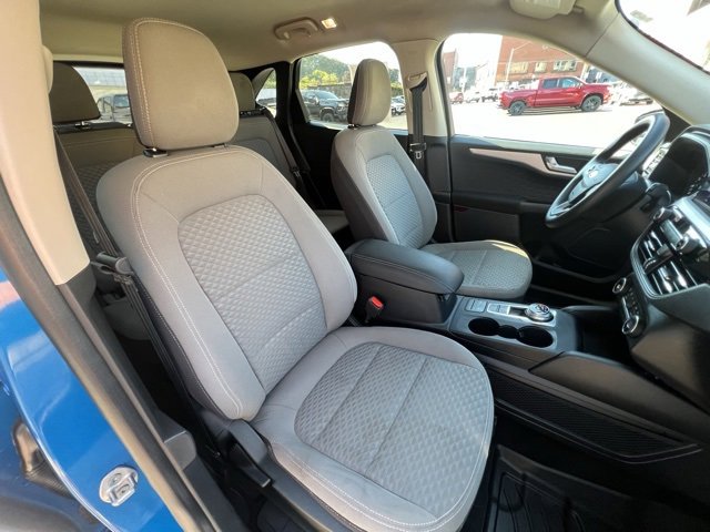Used 2020 Ford Escape SE image 13