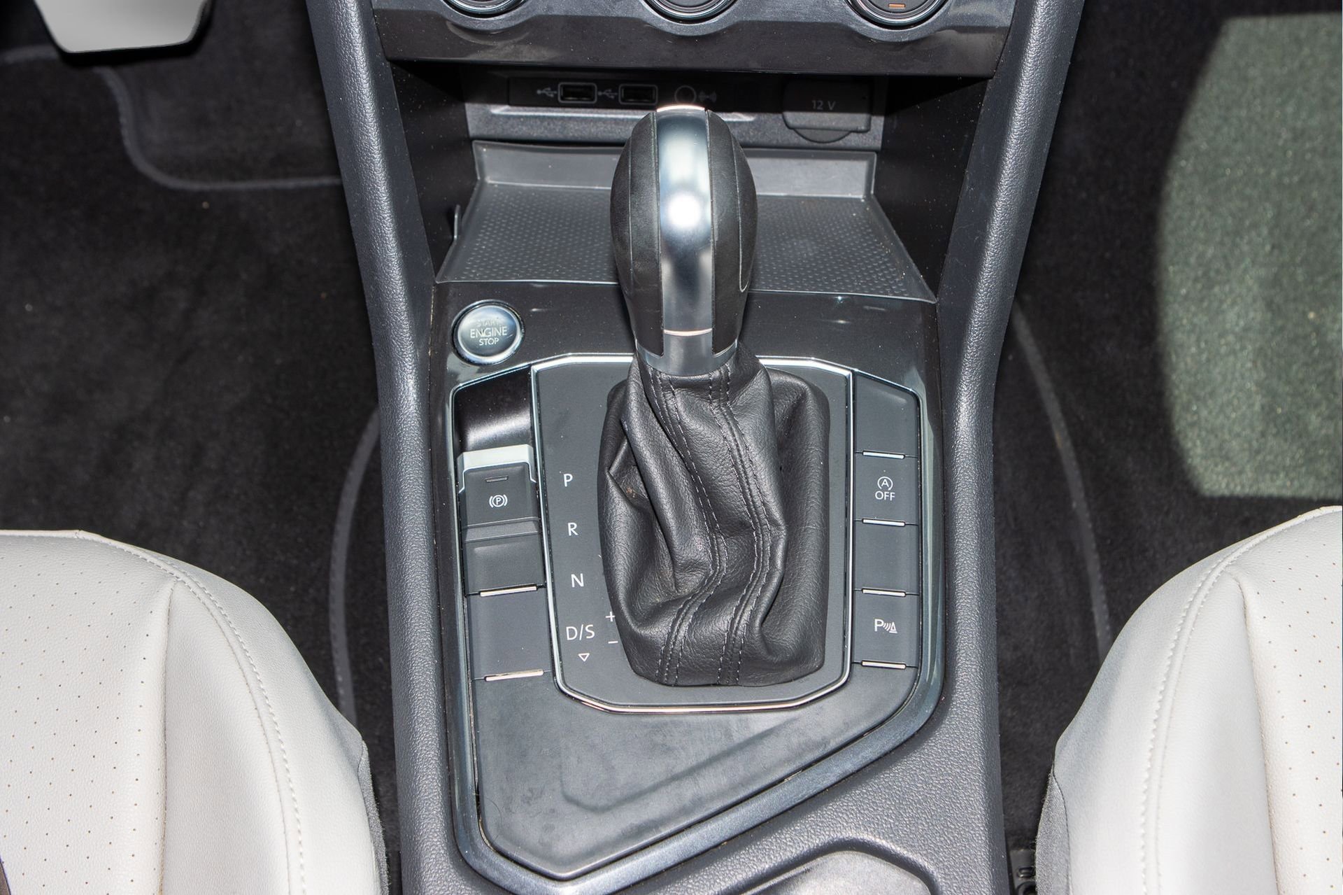 Used 2019 Volkswagen Tiguan SEL image 27