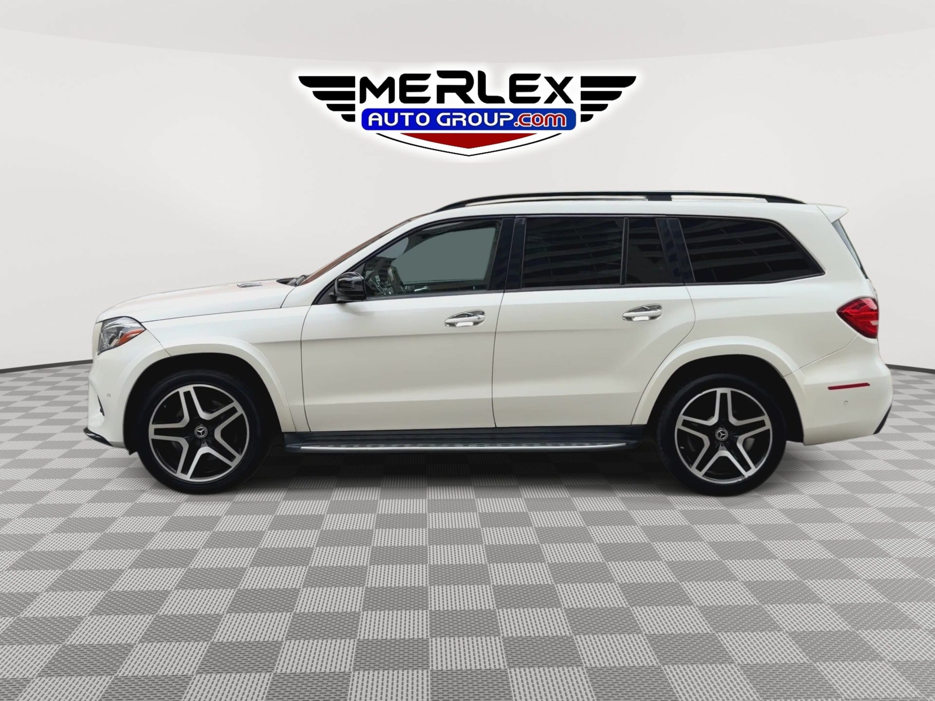 Used 2017 Mercedes-Benz GLS 550 4MATIC w/ Night Package image 5