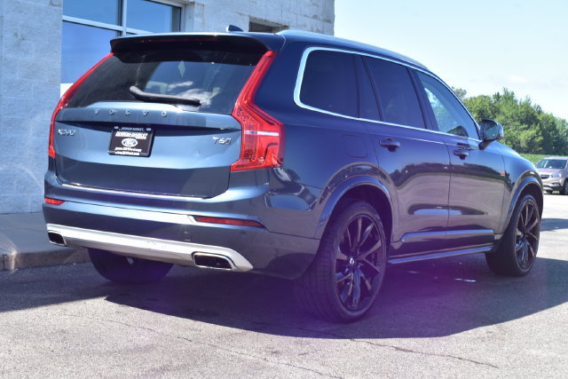 Used 2020 Volvo XC90 T6 Momentum w/ Protection Package Premier AWD/4WD image 17