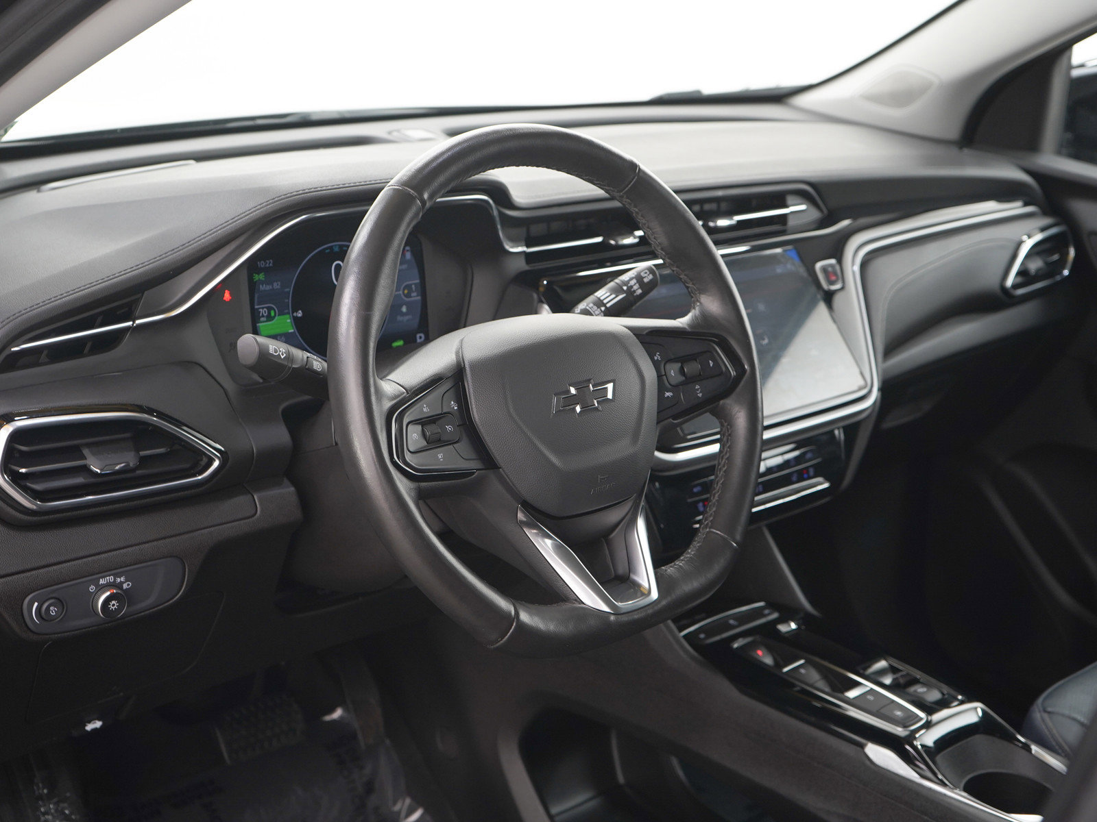 Used 2022 Chevrolet Bolt EUV LT w/ Convenience Package image 22