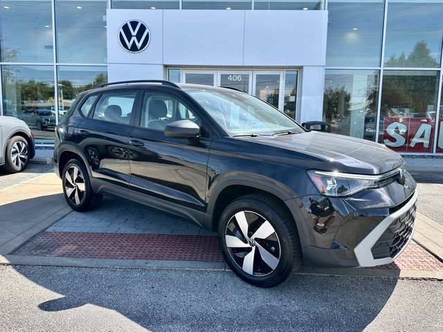 Certified 2025 Volkswagen Taos S AWD/4WD image 1