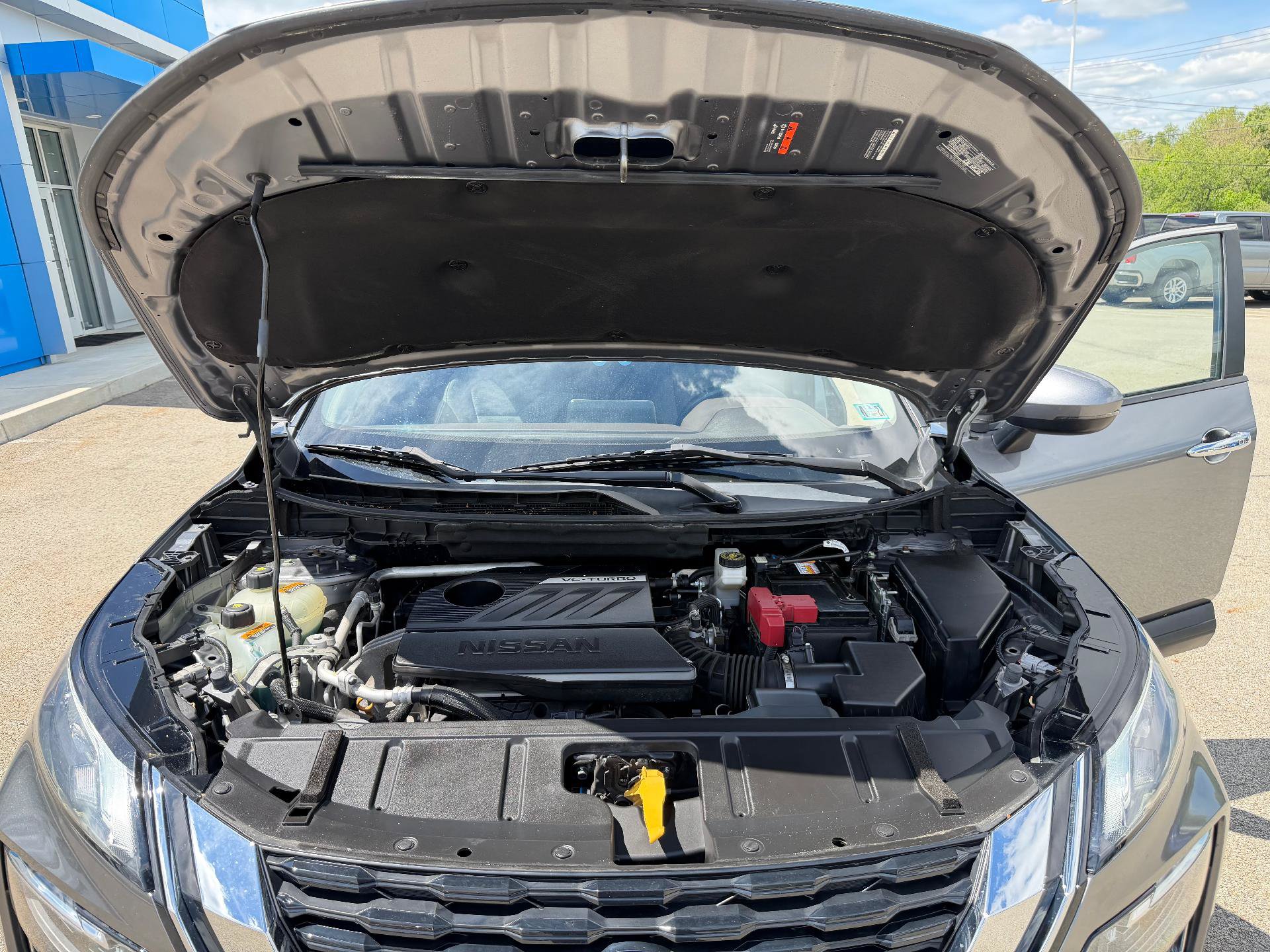 Used 2023 Nissan Rogue SV AWD/4WD image 32