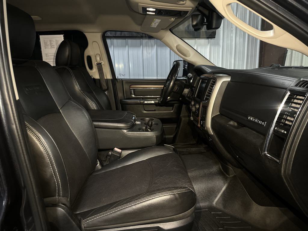 Used 2015 RAM 2500 Laramie w/ Convenience Group image 4