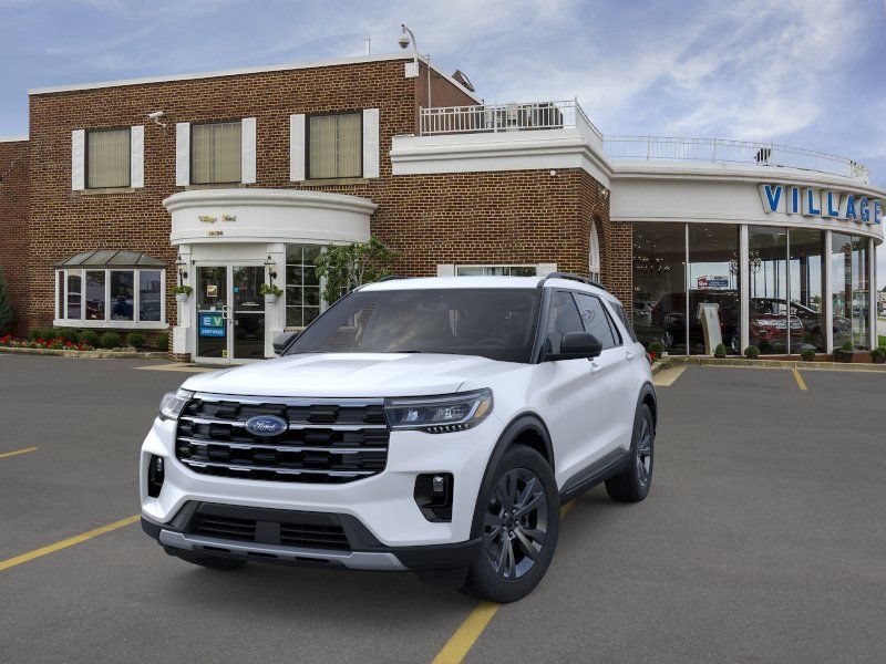 New 2026 Ford Explorer Active AWD/4WD image 2