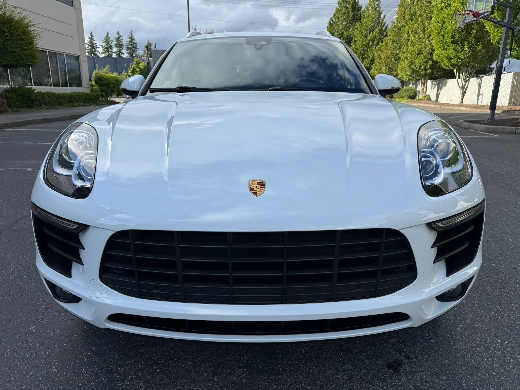 Used 2017 Porsche Macan S AWD/4WD image 3
