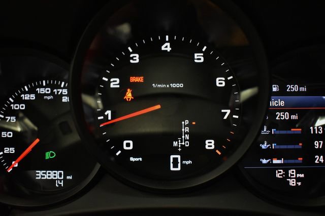 Used 2018 Porsche 911 Carrera RWD image 13