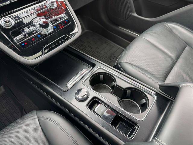 Used 2022 Lincoln Corsair AWD w/ Premium Package image 28