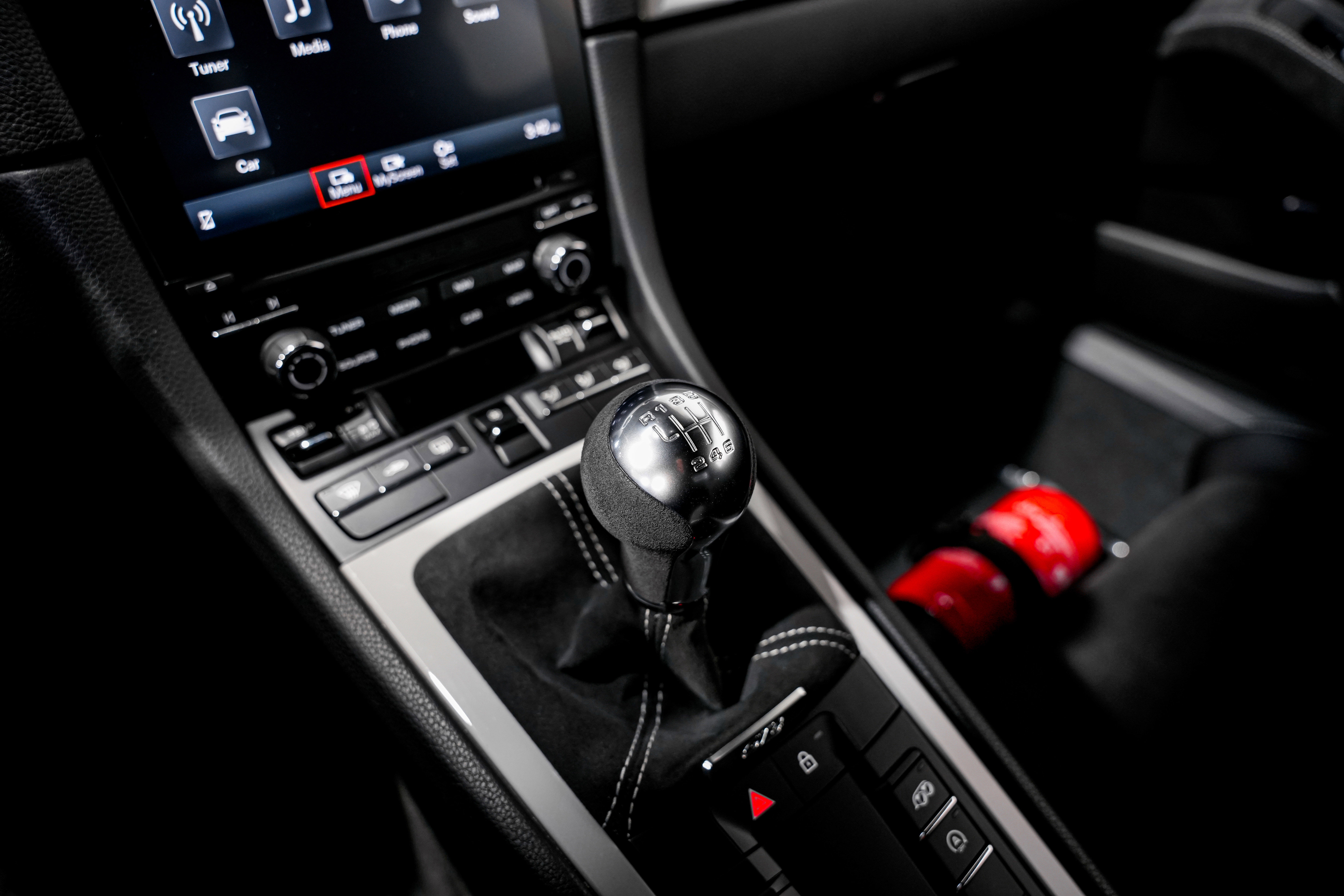 Used 2021 Porsche 718 Cayman GT4 image 15